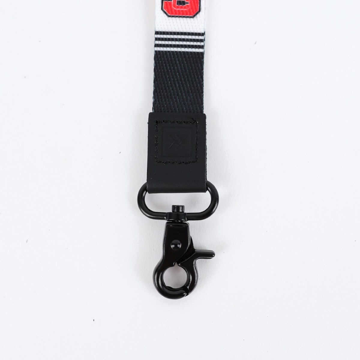 Thread® White Neck Lanyard "S"